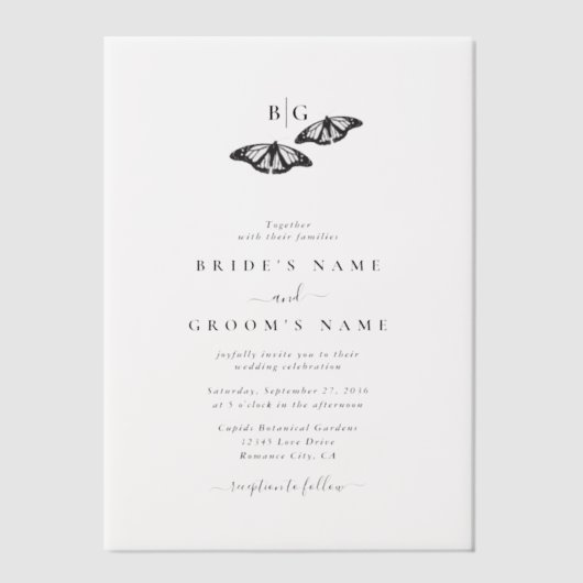 Minimalistische zwart witte vlinder monogram bruil vellum uitnodigingen (Voorkant)