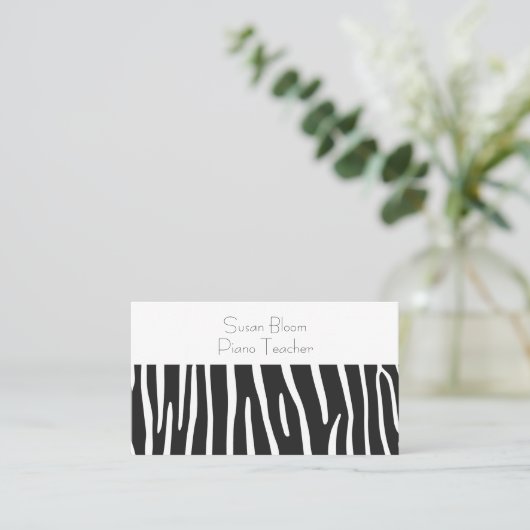 Minimalistische zwart-witte Zebra Stripe Visitekaartje (Staand voorkant)