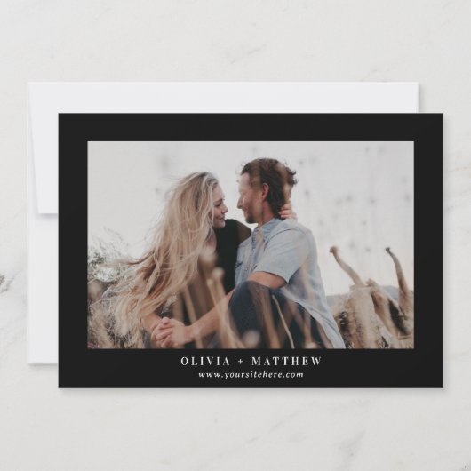 Minimalistische Zwarte Bruiloft | Moderne Typograf Save The Date (Achterkant)