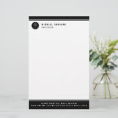 Minimalistische zwarte en witte aangepaste logo en briefpapier (Staand voorkant)