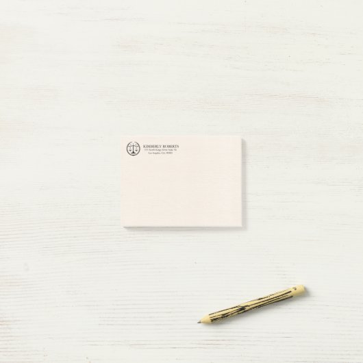 Minimalistische zwarte Logo op beige linen Post-it® Notes (Op bureau)