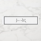 Minimalistische zwarte & witte monogram trouwlabel waterfles etiket (Enkel label)