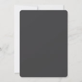 Minimalistische zwarte witte script trouwuitnodigi kaart (Achterkant)