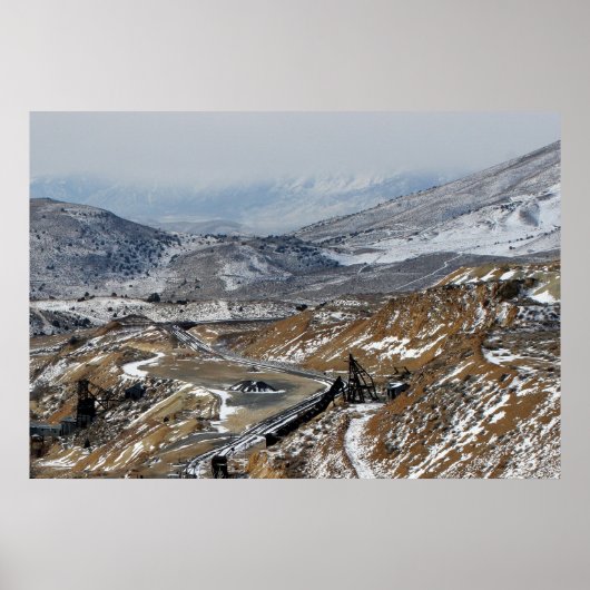Mining Rigs and Mountains, Gold Hill, Nevada Poster (Voorkant)