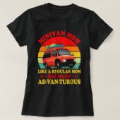 Minivan Moms Funny Pun Mam Drives Minivan Mamas Li T-shirt (Design voorkant)