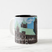 Minneapolis CIty Hall Tweekleurige Koffiemok (Voorkant links)