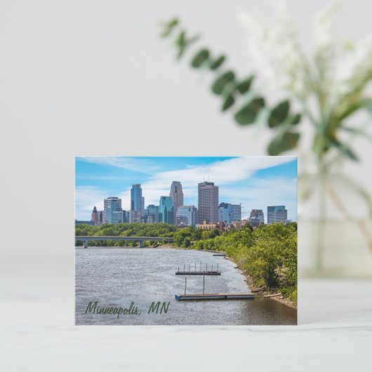 Minneapolis, MN Skyline briefkaart (Staand voorkant)