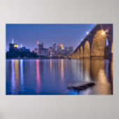 Minneapolis Stone Arch Bridge op Twilight Poster (Voorkant)