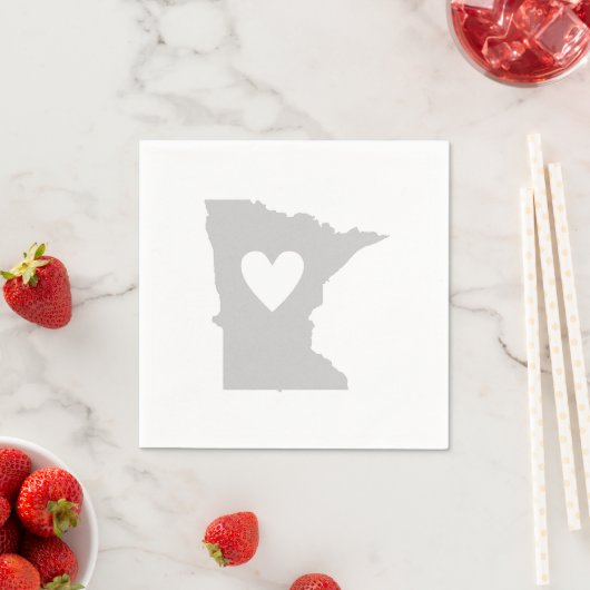 Minnesota Shaped Gray Heart Cutout Minnesotan Servetten (Insitu)
