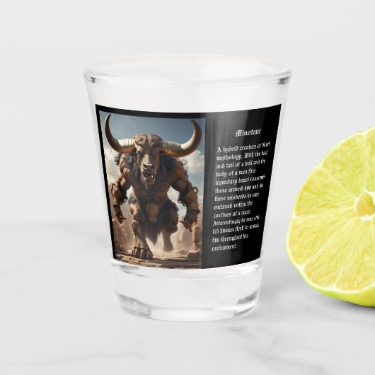 Minotaur  shot glas (Voorkant)