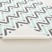 Mint Blue Grey White Geometric Chevron Pattern Sherpa Deken (3/4)