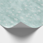 Mint Blue White Snowflakes Christmas Cadeaupapier (Hoek)