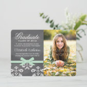 Mint Bow Chalkboard Afstuderen Aankondiging (Staand voorkant)