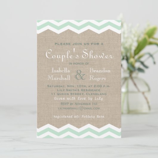 Mint Chevrons op Burlap Couple's Shower Invite Kaart (Staand voorkant)