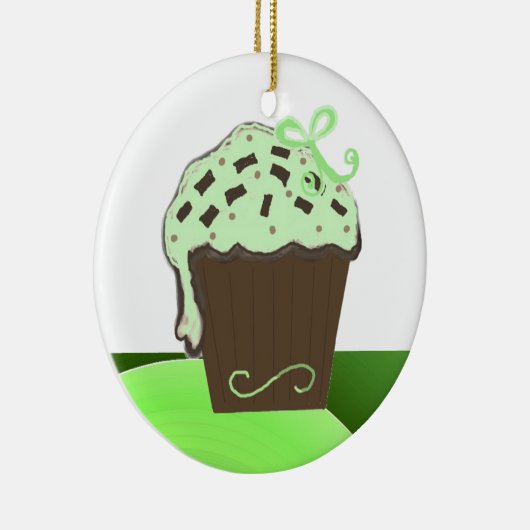Mint Chocolate Cupcake Keramisch Ornament (Rechts)