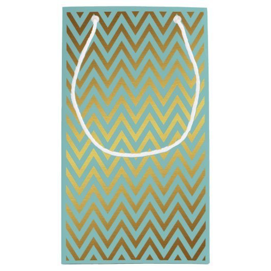 Mint en Faux Gold Foil Chevrons Pattern Klein Cadeauzakje (Achterkant)