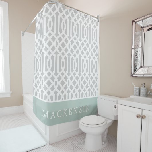 Mint en Gray Trellis Monogram | bewerkbare kleuren Douchegordijn (In situ)