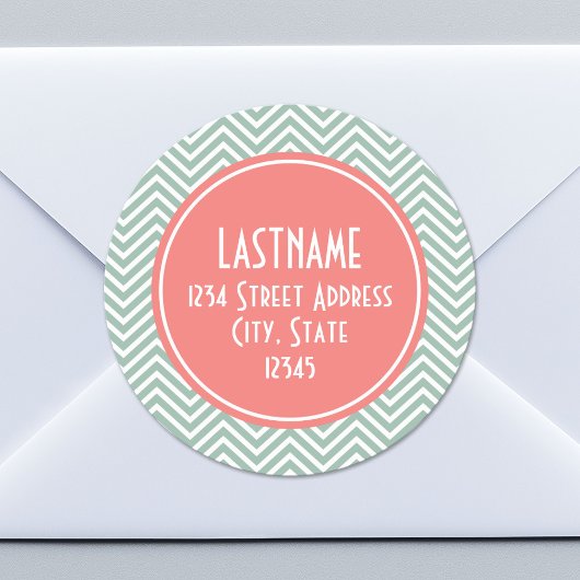 Mint en koraal Chevrons Aangepast monogram Ronde Sticker