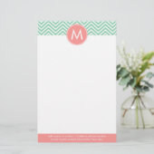 Mint en koraal Chevrons met aangepast monogram Briefpapier (Staand voorkant)