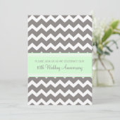 Mint Gray Chevron 10e Jubileum Uitnodiging (Staand voorkant)