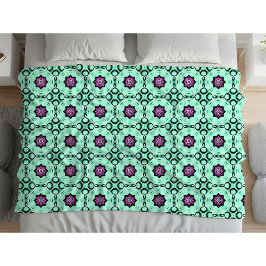 Mint green and purple geometric mandala pattern  fleece deken