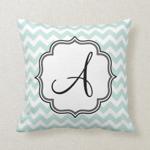 Mint Green Chevron Monogram Kussen