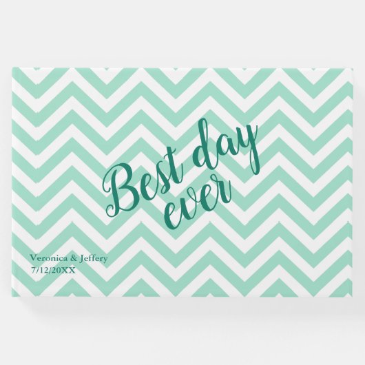 Mint Green Chevron Pattern Wedding Gastenboek (Voorkant)