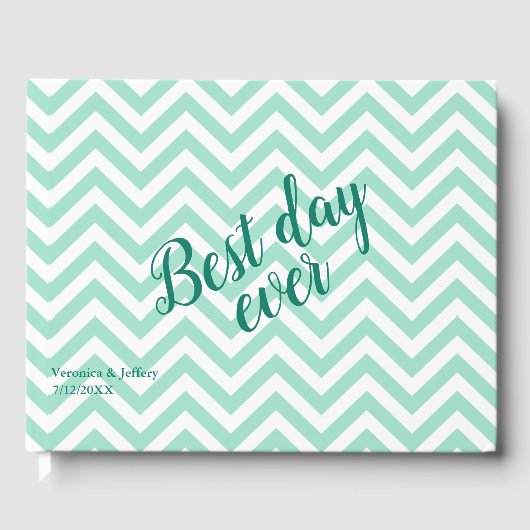 Mint Green Chevron Pattern Wedding Gastenboek (Voorkant)