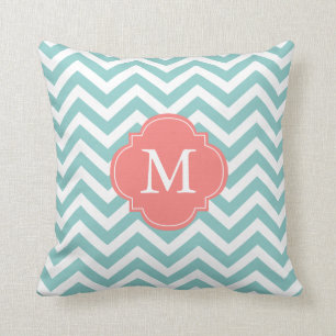 Mint Green Coral Zigzag Pattern Monogram Kussen