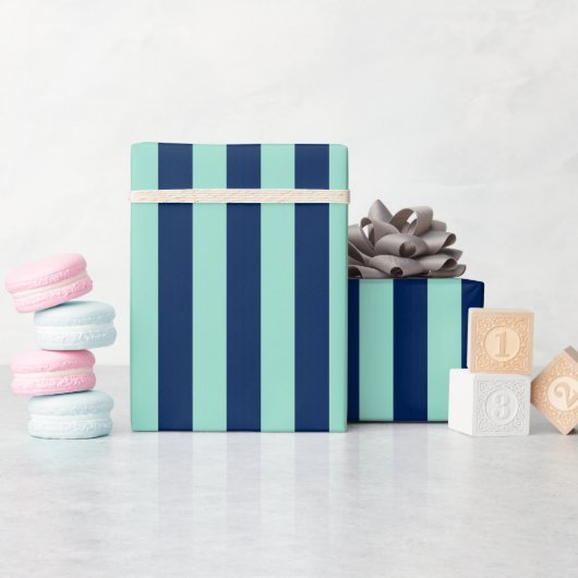 Mint Green en Navy Stripes Cadeaupapier (Baby Shower)