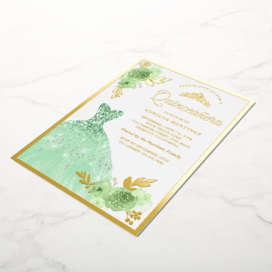 Mint Green Floral Sparkle Dress Quinceanera Gold Folie Uitnodiging (Gedraaid)