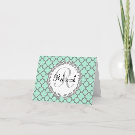Mint Green Grey Quatrefoil Naam Monogram Notitiekaartje (Voorkant)