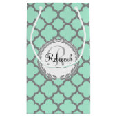 Mint Green Grey Quatrefoil Name Monogramed Laurel Klein Cadeauzakje (Achterkant)