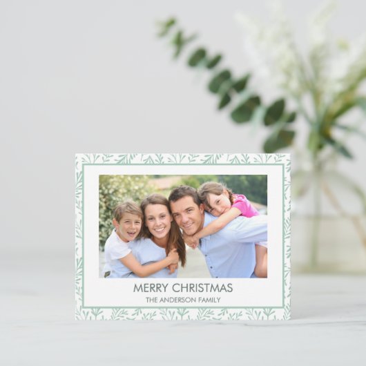 Mint Green Leaf Pattern Simple Merry Christmas Feestdagenkaart (Staand voorkant)