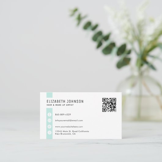 Mint Green Minimalist Simple QR Code Visitekaartje (Staand voorkant)