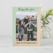 Mint Green Modern Slant New Year's Photo Flat Kaar Feestdagenkaart (Staand voorkant)