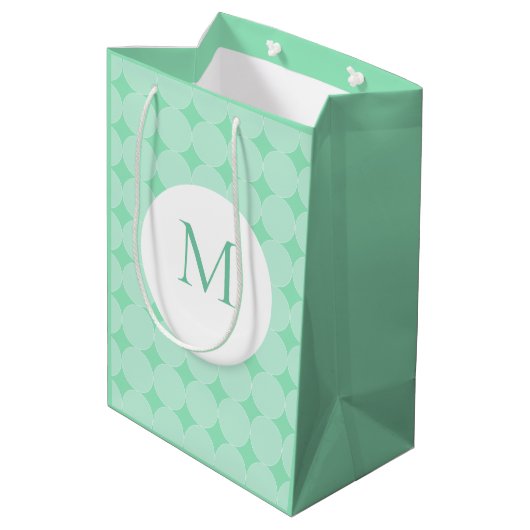 Mint Green Monogrammed Elegant Modern Sjabloon Medium Cadeauzakje (Achterkant Gekanteld)