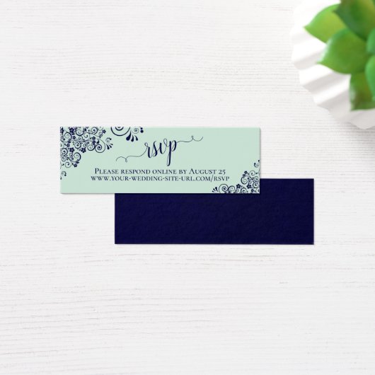 Mint Green & Navy Frilly Wedding RSVP Online Kaart (Bureau)