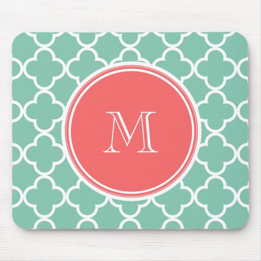 Mint Green Quatrefoil Pattern, Coral Monogram Muismat (Voorkant)