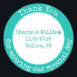 Mint Green Wedding Favor Stickers<br><div class="desc">De groene en witte bruiloft gunt stickers,  met douanetekst die rond de buitenrand en in het midden gaat. Pas alle tekstvelden voor je bruiloft aan.</div>