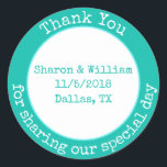 Mint Green Wedding Favor Stickers<br><div class="desc">De groene en witte bruiloft gunt stickers,  met douanetekst die rond de buitenrand en in het midden gaat. Pas alle tekstvelden voor je bruiloft aan.</div>
