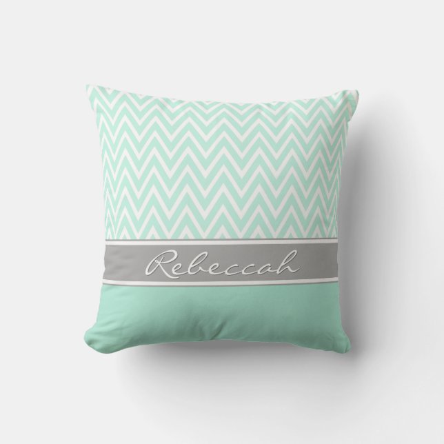 Mint Green White Chevron Zigzag Pattern Grey Name Kussen (Voorkant)
