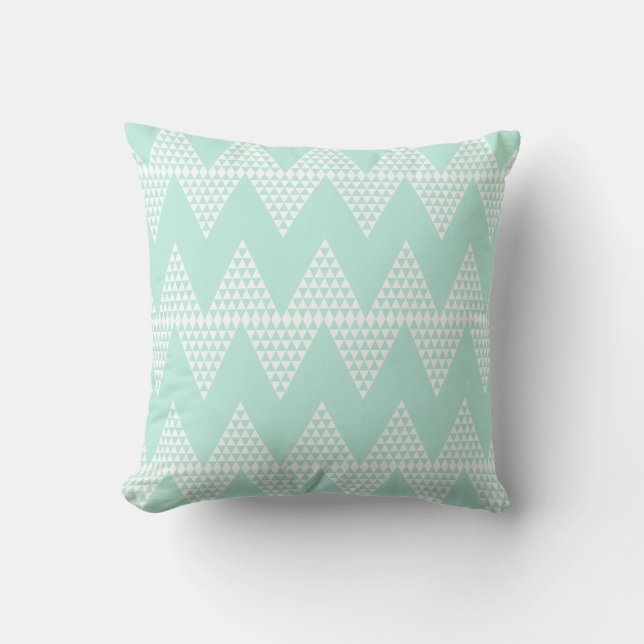 Mint Green White Geometric Chevron Pattern Kussen (Voorkant)