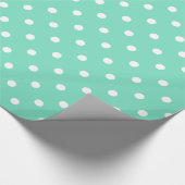 Mint Green White Polka Dot Spotty Pattern Cadeaupapier (Hoek)