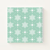 Mint Green White Snowflakes kerspatroon Notitieboek (Achterkant)