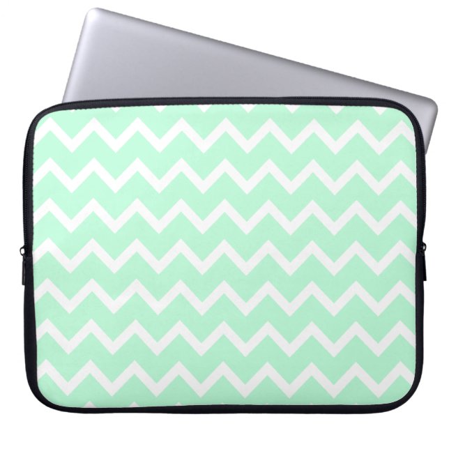 Mint Green Zigzag Chevron Stripes. Laptop Sleeve (Voorkant)