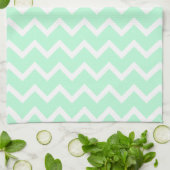 Mint Green Zigzag Chevron Stripes. Theedoek (Gevouwen)
