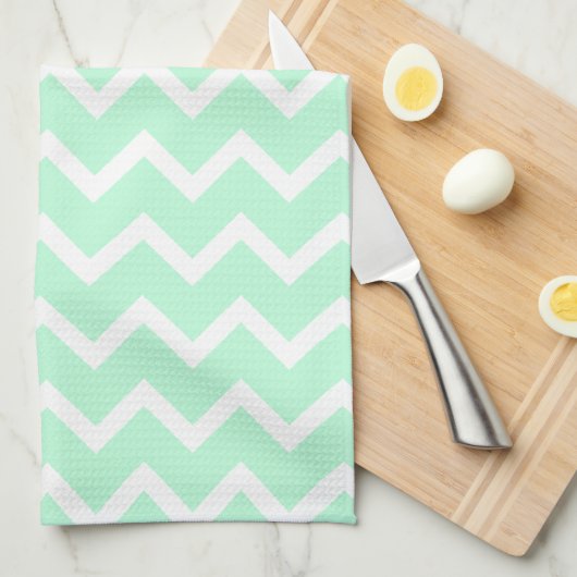 Mint Green Zigzag Chevron Stripes. Theedoek (Quarter Fold)