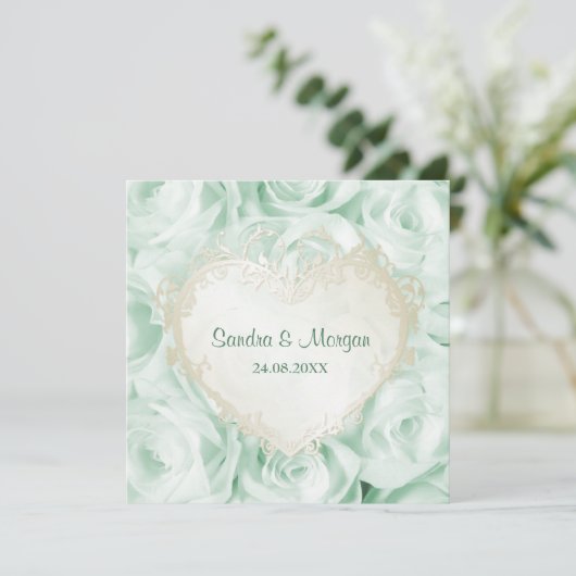 Mint Groen Roos Bloemenbruiloft Uitnodiging (Staand voorkant)