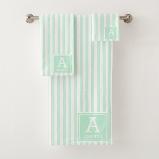 Mint Groene Cabana Strepen Monogrammed Initialen Bad Handdoek (Insitu)